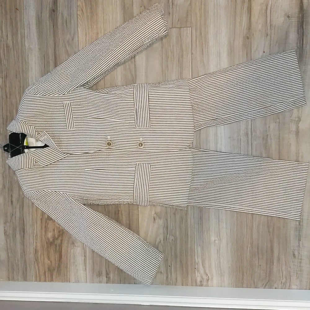 Small boys seersucker suit Crazy 8